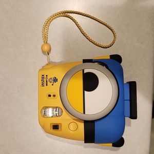 Fujifilm Instax Mini 8 Minion Instant Photos Film Camera